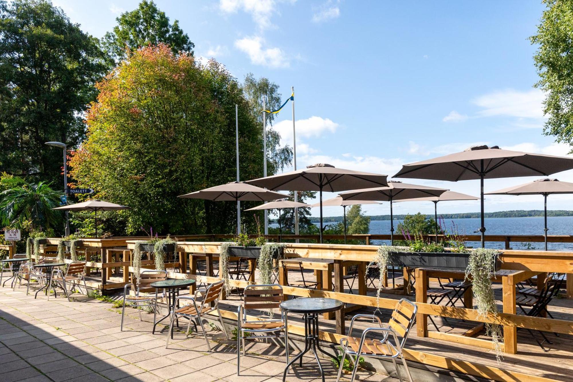 Kallhaellsbaden Strandhotell Jarfalla Bagian luar foto
