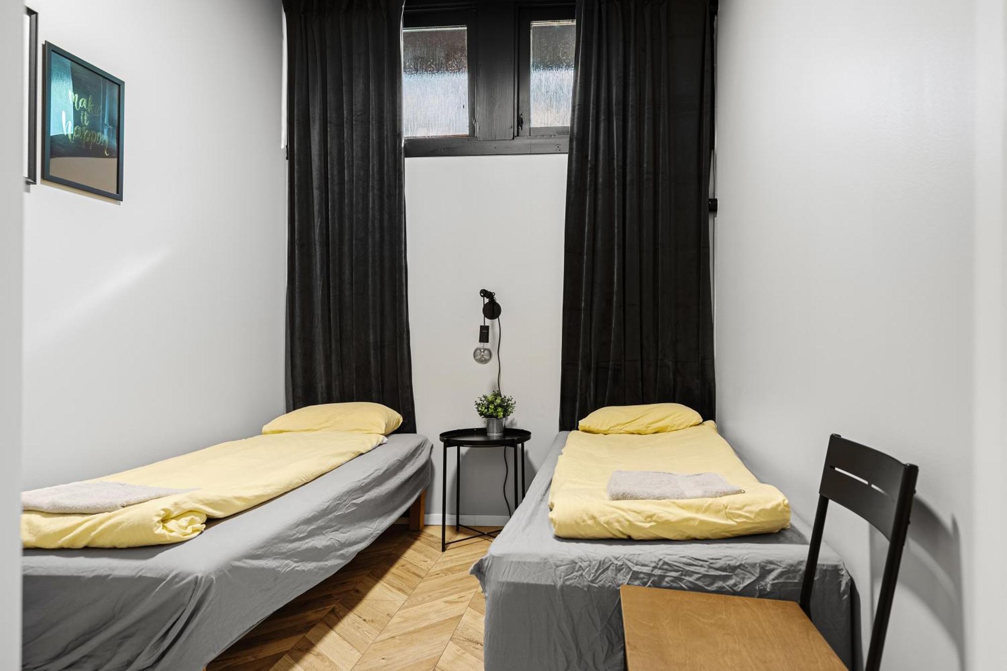 Kallhaellsbaden Strandhotell Jarfalla Bagian luar foto