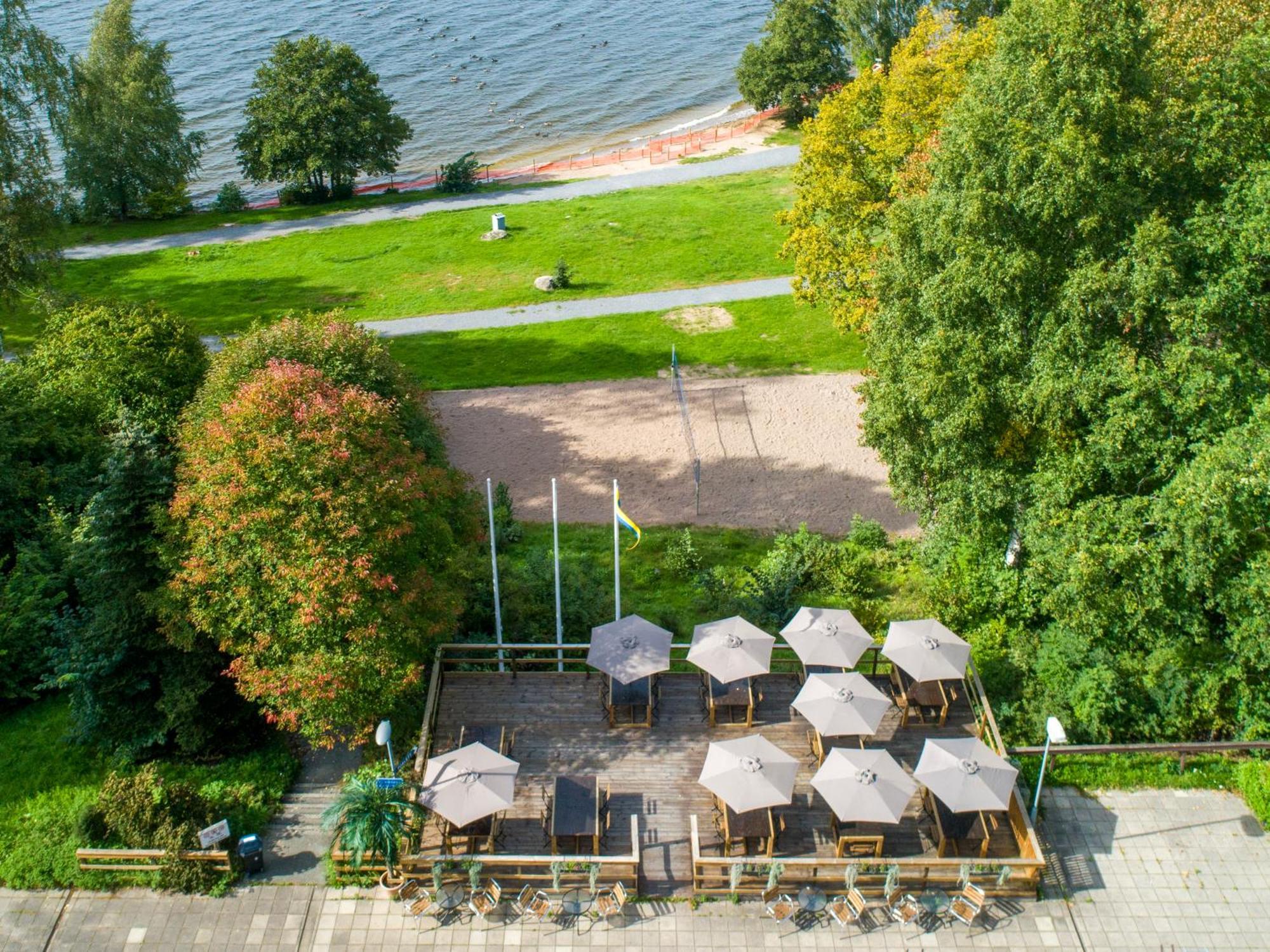Kallhaellsbaden Strandhotell Jarfalla Bagian luar foto