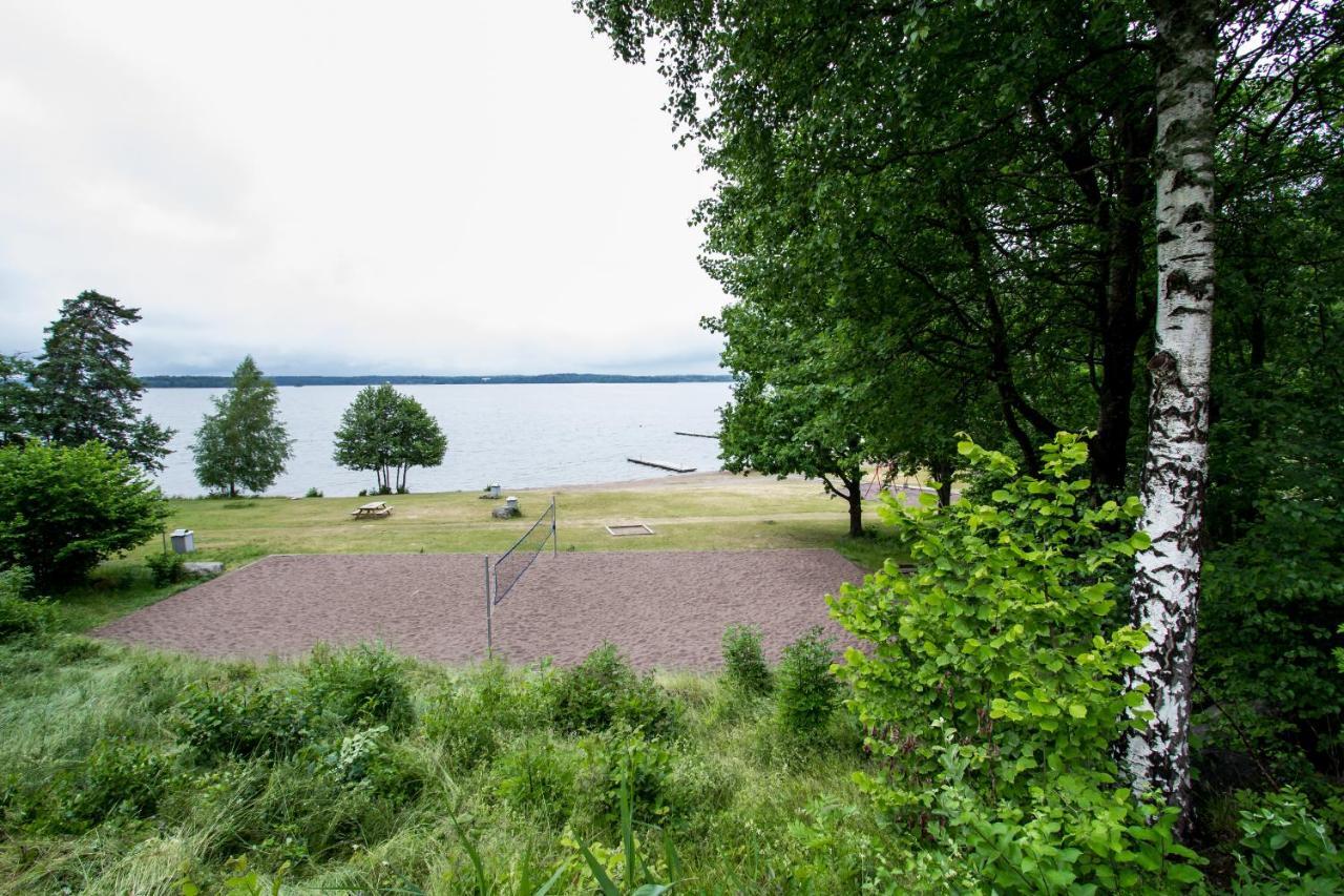 Kallhaellsbaden Strandhotell Jarfalla Bagian luar foto